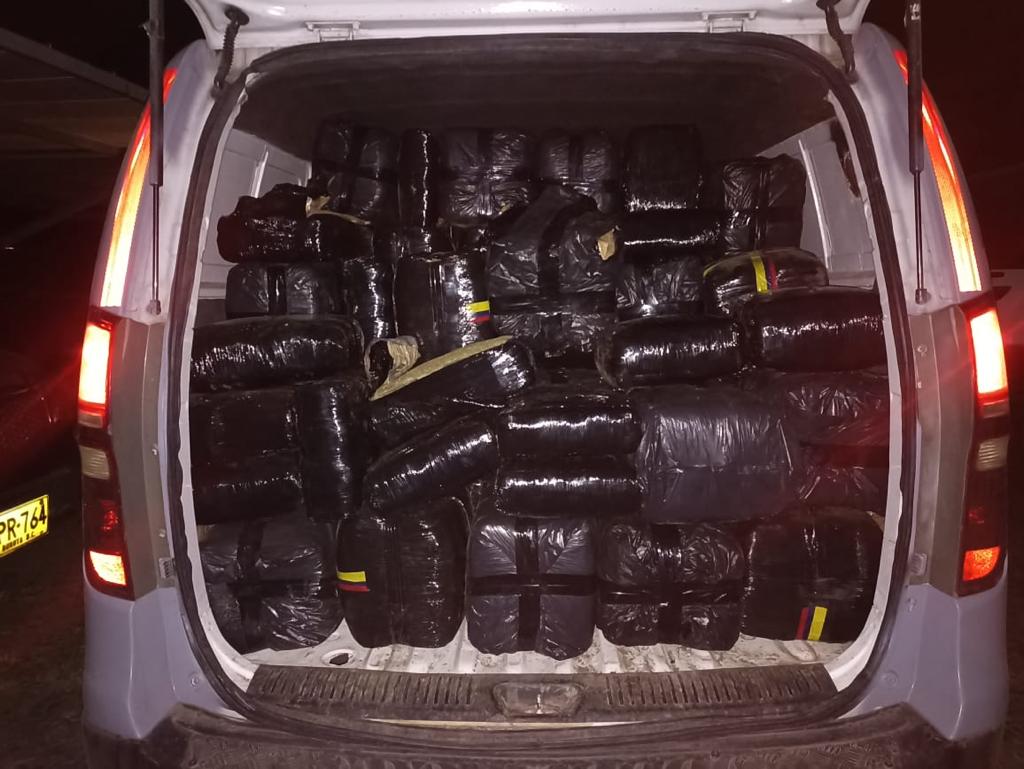 Carro “gemeleado” del Inpec fue hallado con más de una tonelada de marihuana