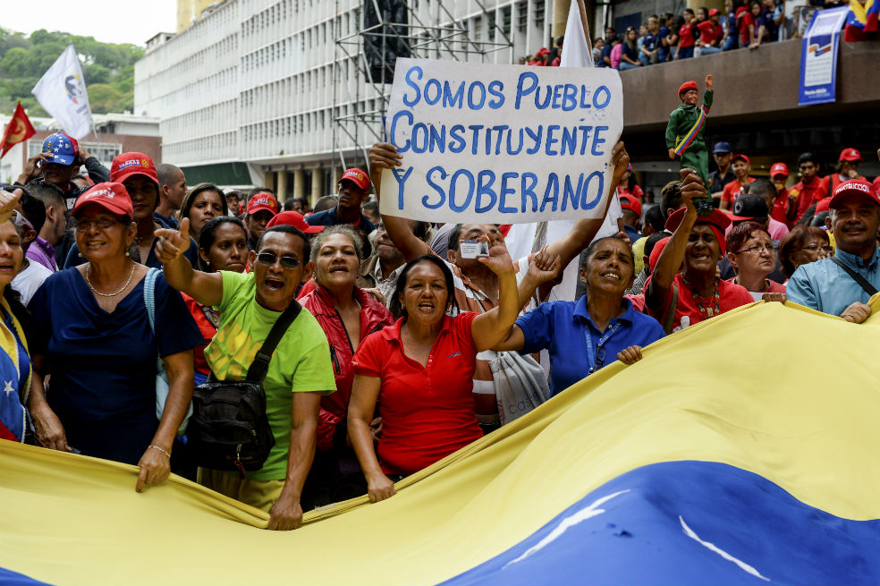 «Si fuéramos violentos, ya hubiésemos tumbado al gobierno»: Capriles