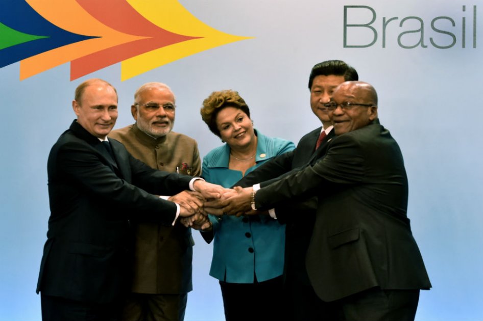 Vladímir Putin, Narendra Modi, Dilma Rousseff, Xi Jinping y Jacob Zuma/ AFP