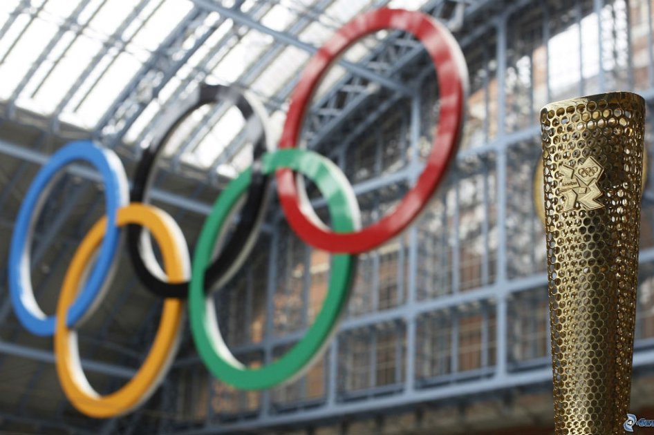Anillos y antorcha olímpica de Londres 2012. Foto: AFP