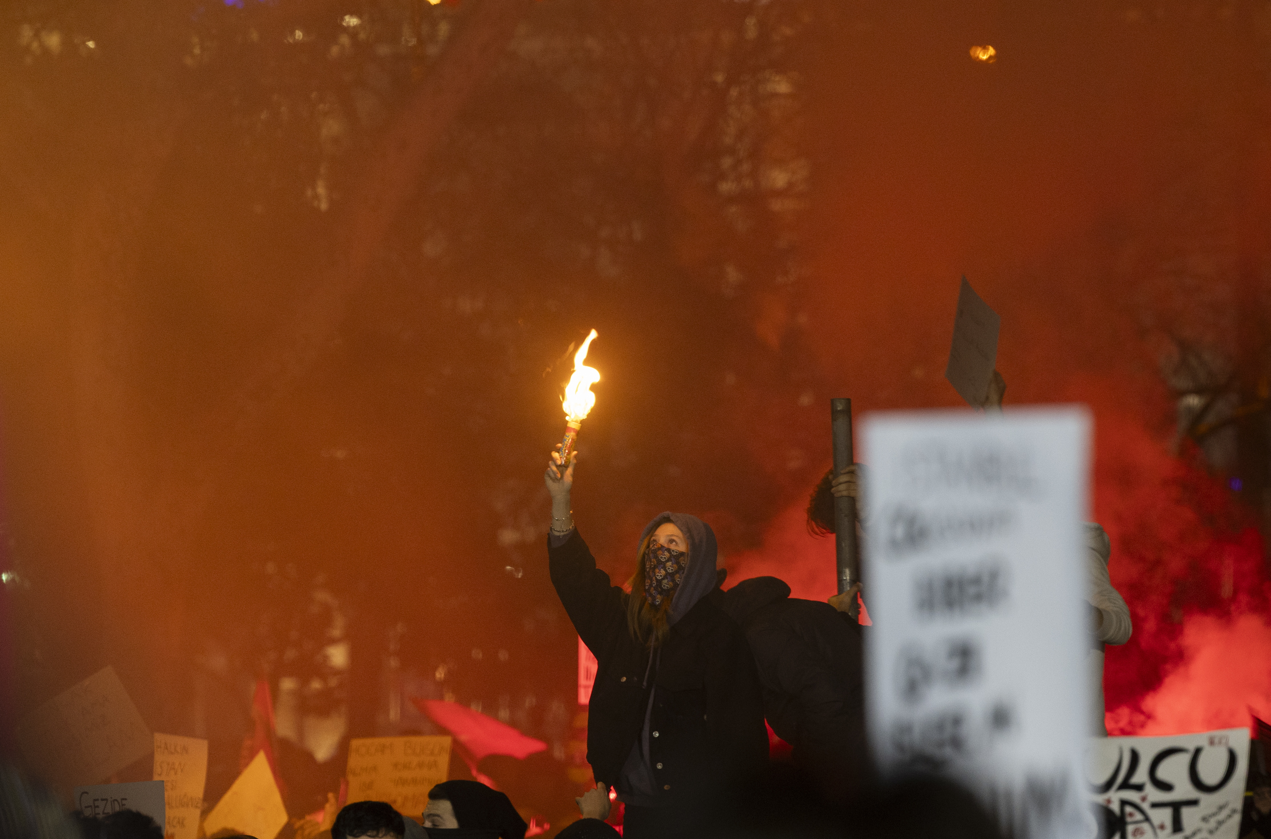 Más de 1.000 presos, incluidos siete periodistas, en protestas contra Erdogan