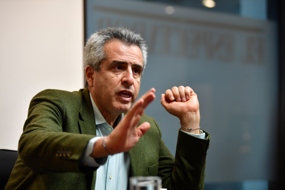 Luis Fernando Velasco, ministro del Interior, sería uno de los miembros del gabinete que saldrían en el revolcón que alista la Casa de Nariño por instrucción del presidente Gustavo Petro.