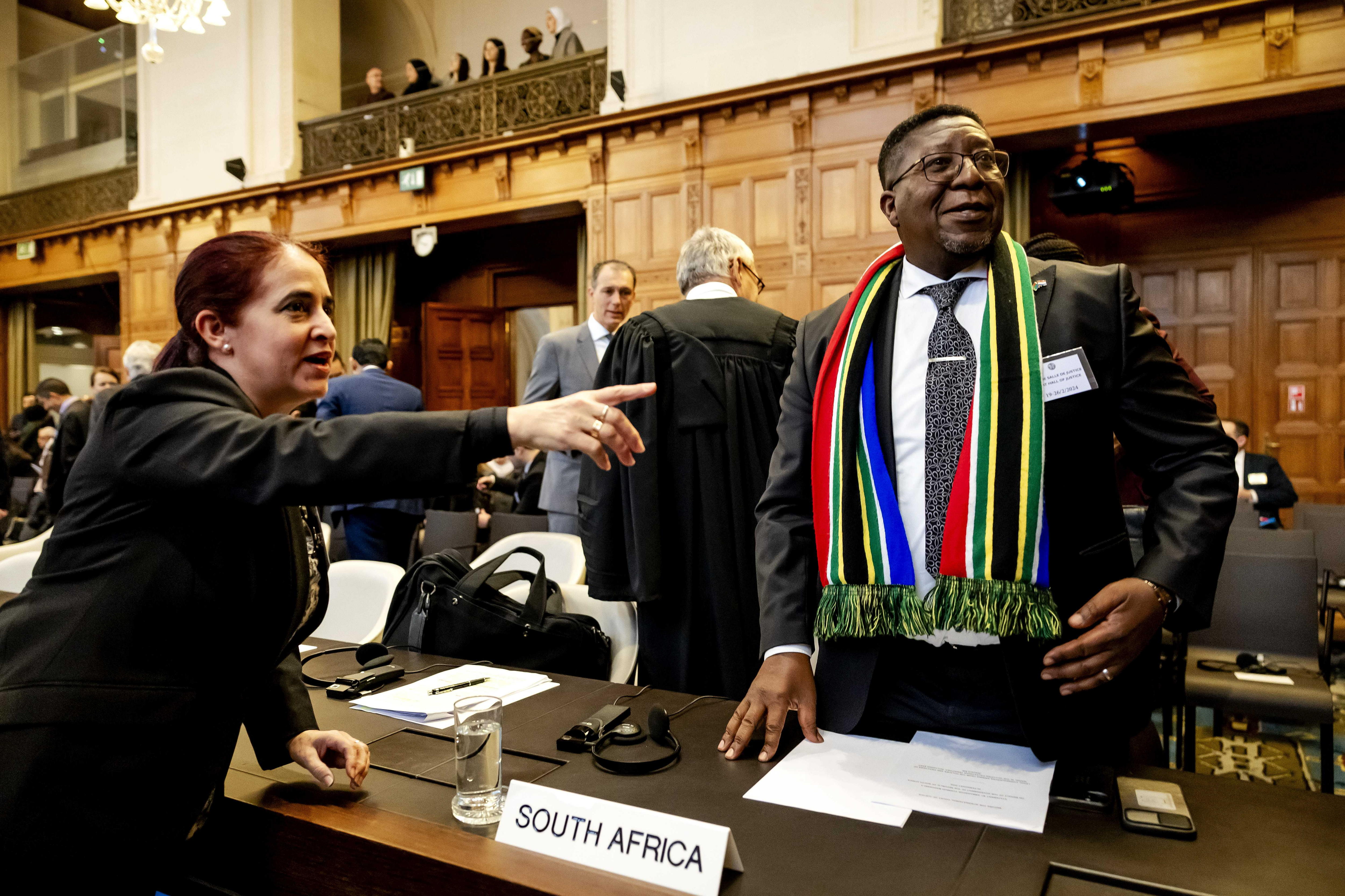 The Hague (Netherlands), 20/02/2024.- Ambassador Vusimuzi Madonsela (R) of South Africa attends a hearing at the International Court of Justice (ICJ) on the legal consequences of the Israeli occupation of Palestinian territories, The Hague, the Netherlands, 20 February 2024. (Países Bajos; Holanda, Sudáfrica, La Haya) EFE/EPA/ROBIN VAN LONKHUIJSEN