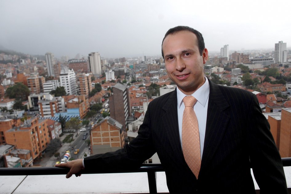 Cara y sello de la compra de dólares