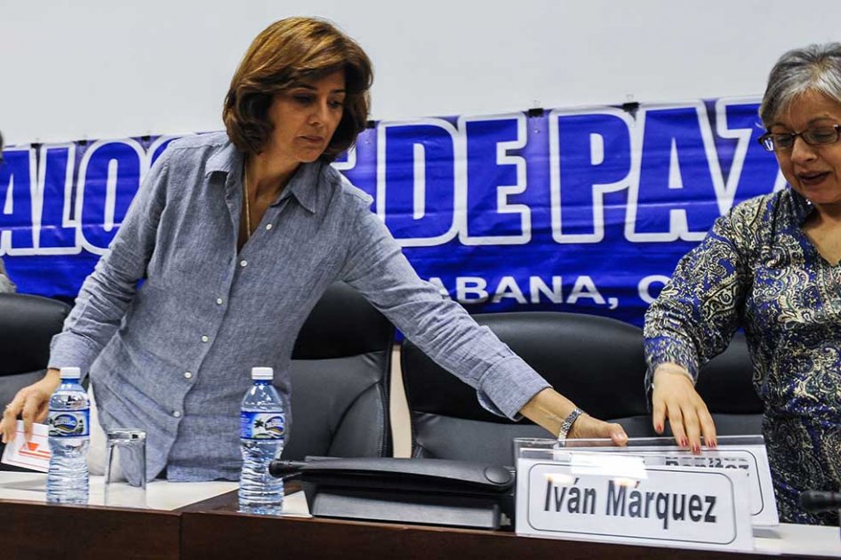 La canciller María Ángela Holguín, nueva emisaria del Gobierno en la mesa de negociación de La Habana. / AFP