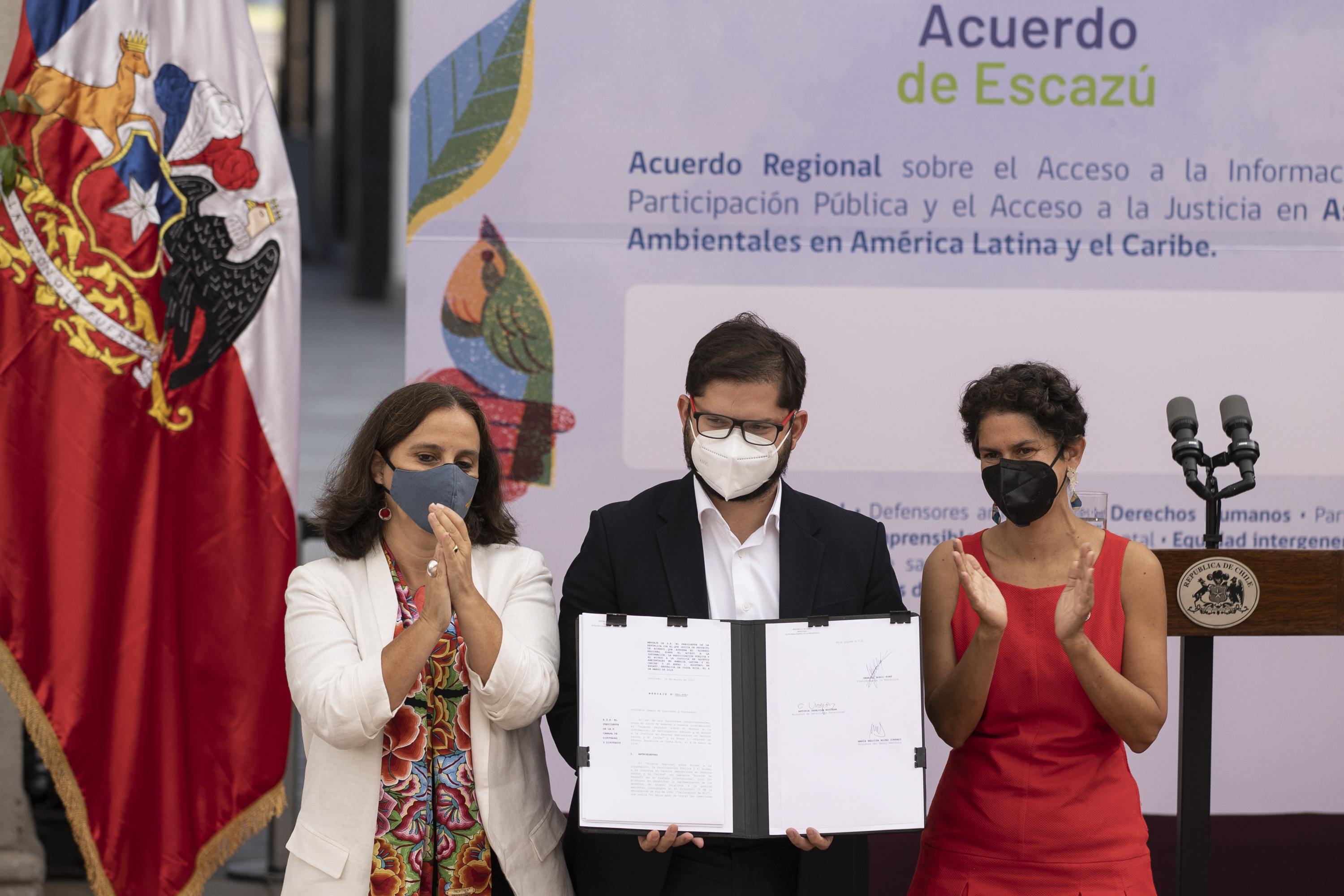 Chile firma el Acuerdo de Escazú, pero falta que lo apruebe el Congreso