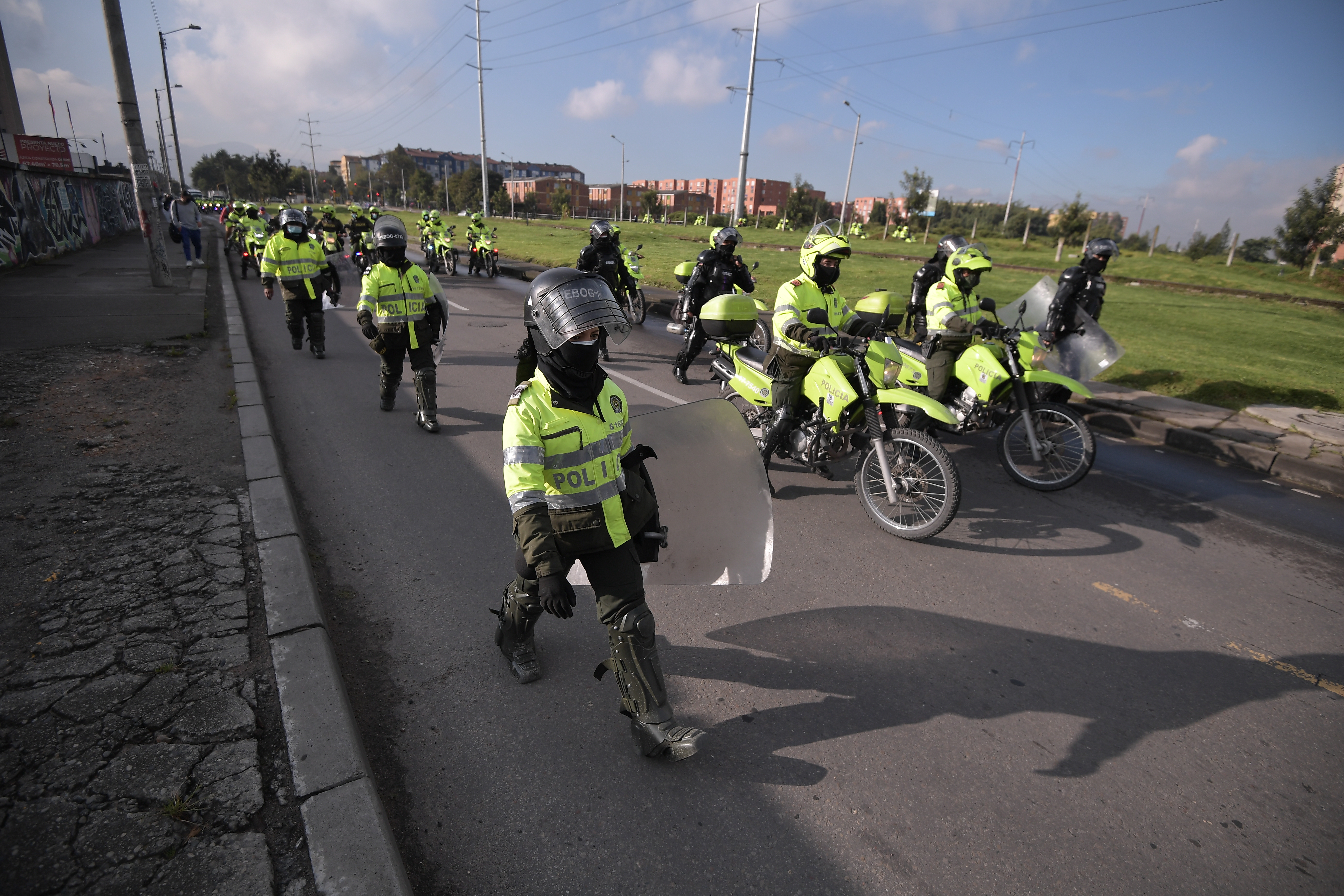 Piden tumbar el sistema educativo de la Policía por violar autonomía universitaria