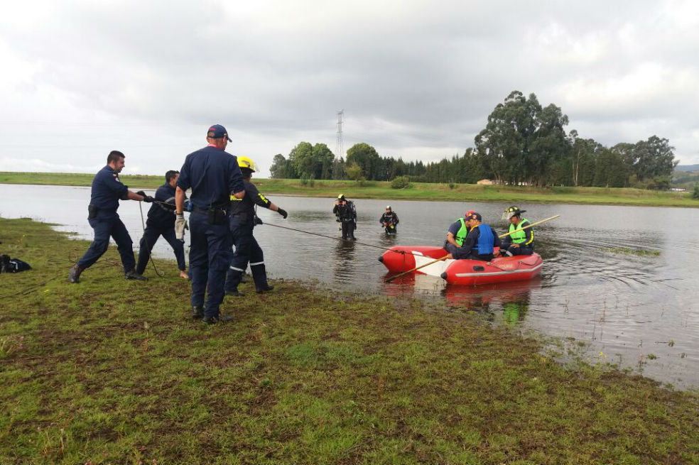 Hallan sin vida a niños que cayeron al embalse del Muña en Sibaté