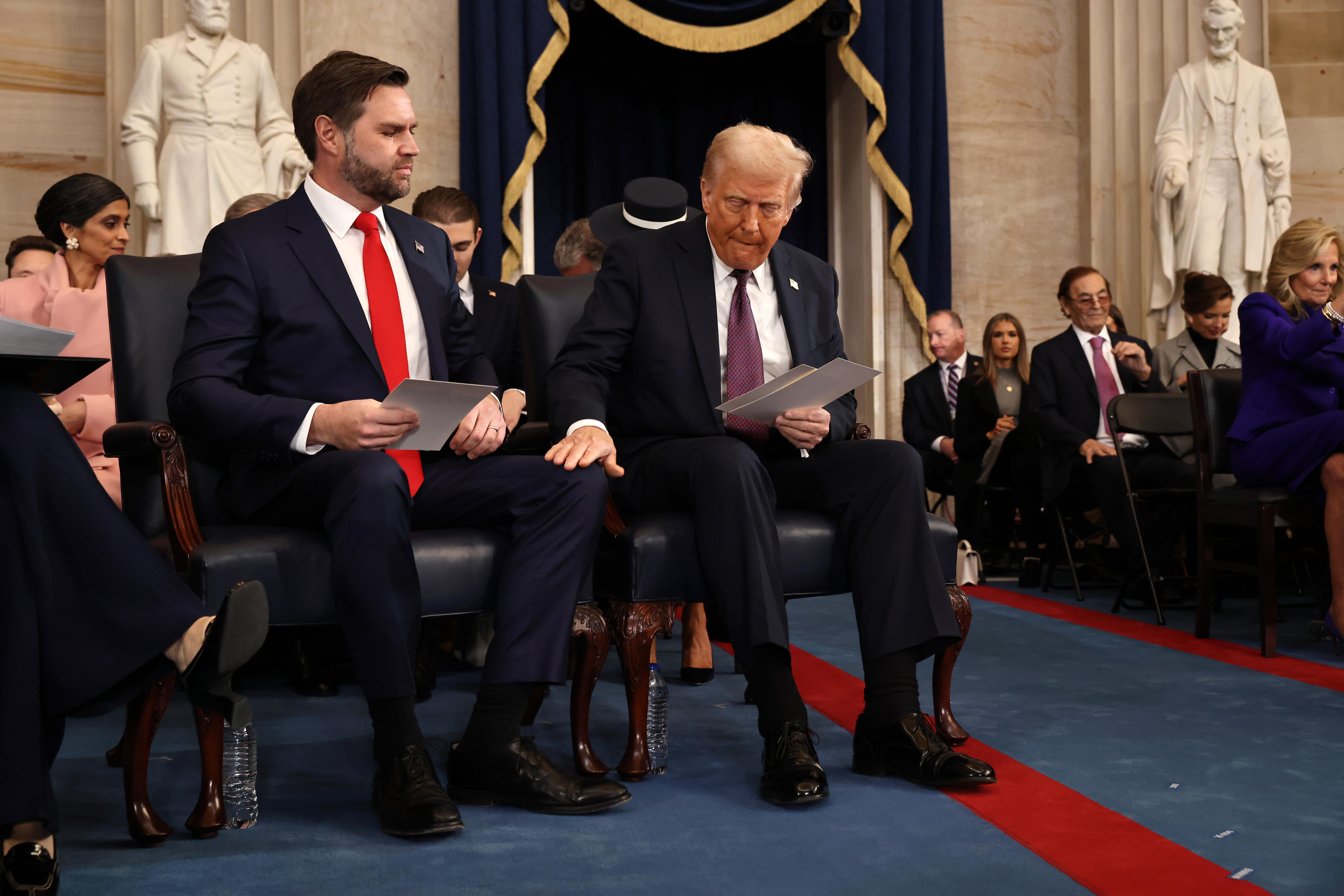 Washington (United States), 20/01/2025.- U.S. Vice President-elect former Sen. J.D. Vance (R-OH) and U.S. President-elect Donald Trump attend inauguration ceremonies in the Rotunda of the U.S. Capitol on January 20, 2025 in Washington, DC. Donald Trump takes office for his second term as the 47th president of the United States. (Estados Unidos) EFE/EPA/Getty Images / POOL