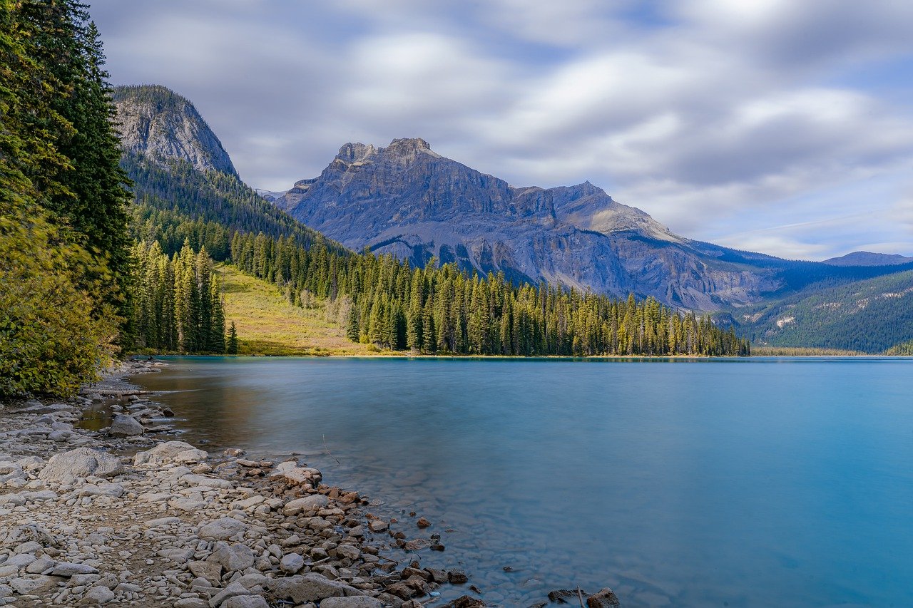 Los lagos están cambiando en todo el mundo por efecto del ser humano