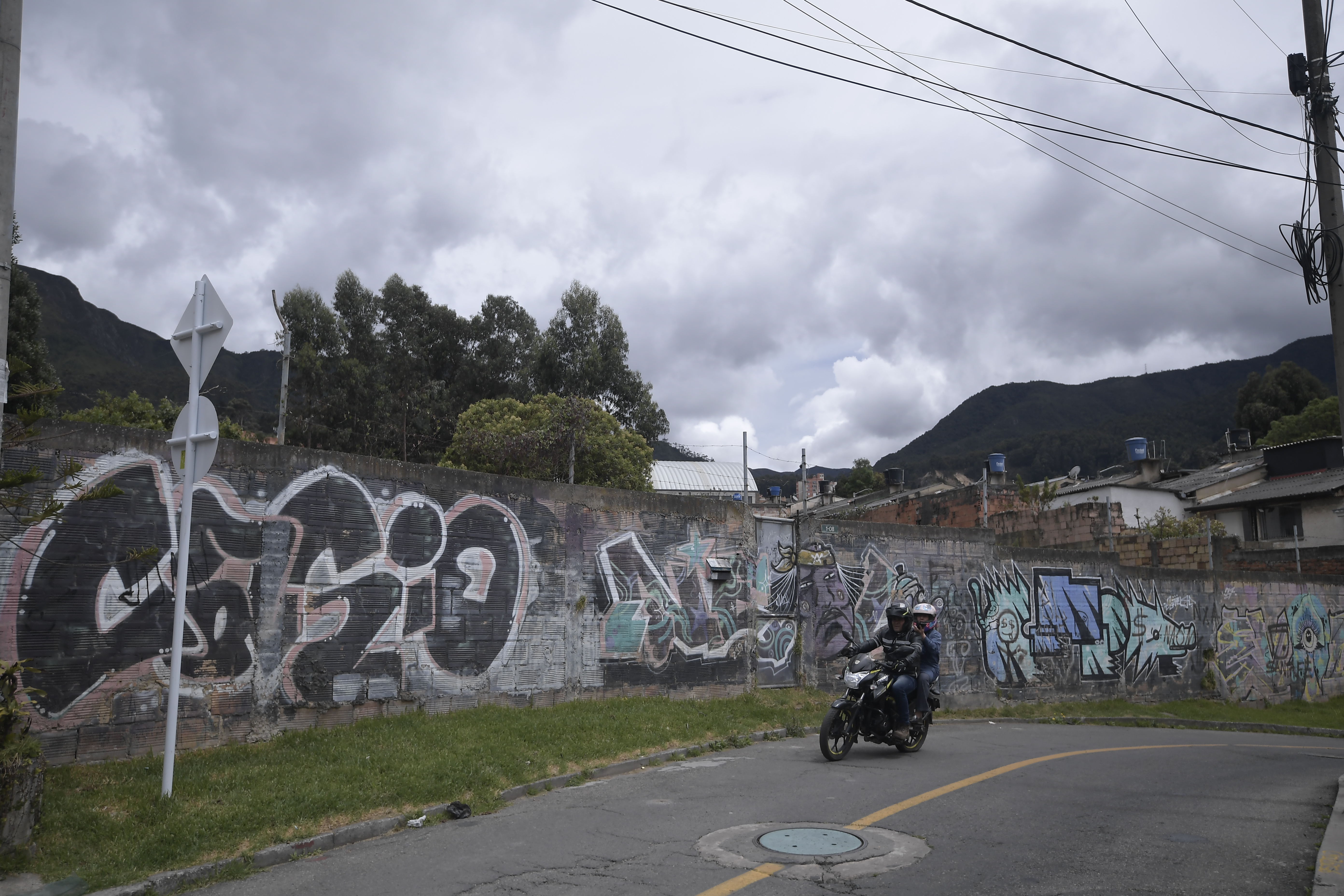 Hallan cuerpo dentro de un costal en la antigua vía al Mar en San Cristóbal, Medellín
