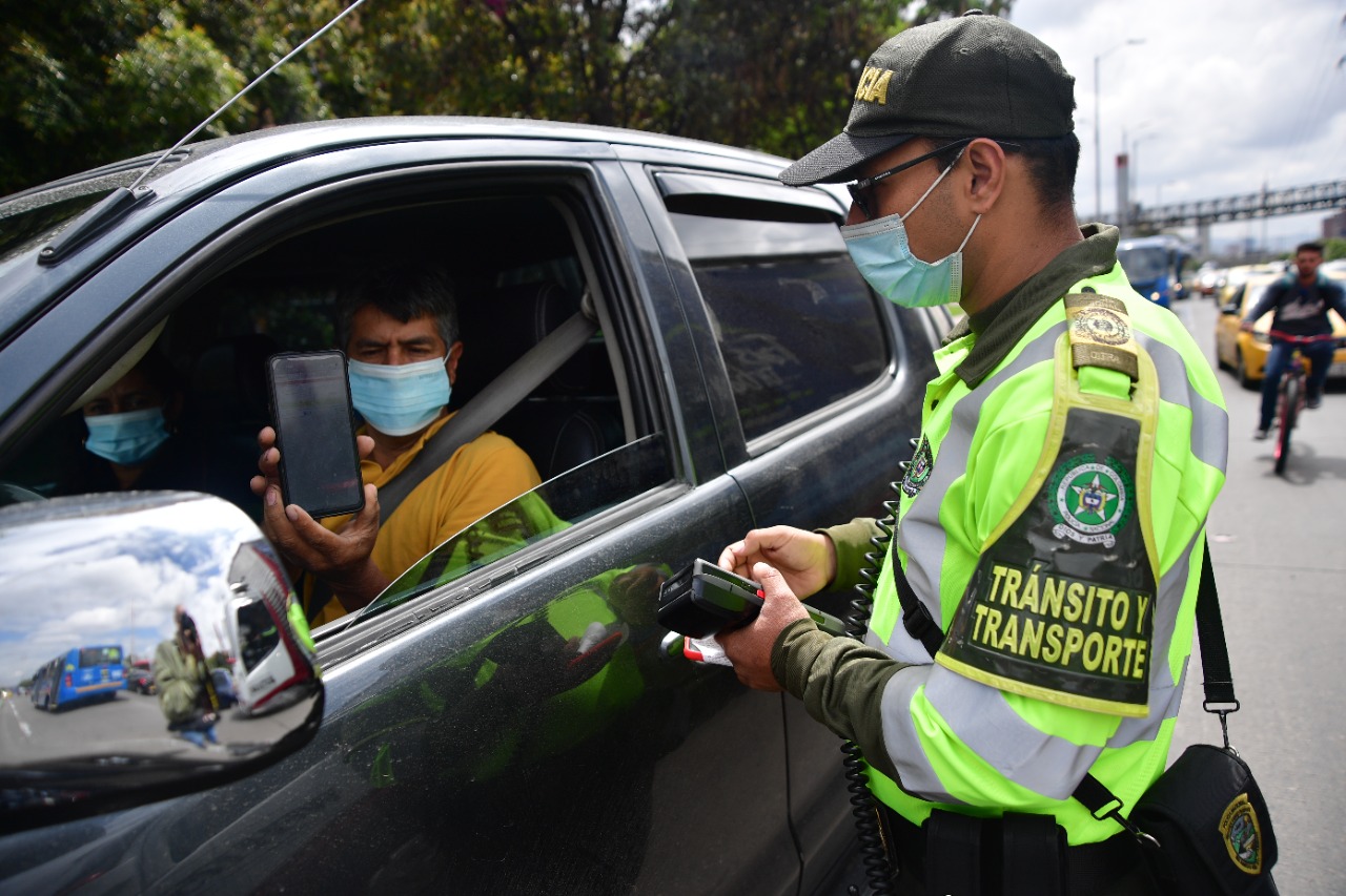 La Secretaría de Movilidad espera que con esta medida salga de circulación el 50% del parque automotor particular matriculado en Bogotá.