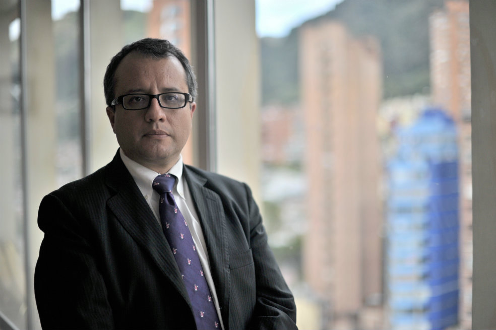 "La búsqueda de la verdad no se hace por conveniencia política"
