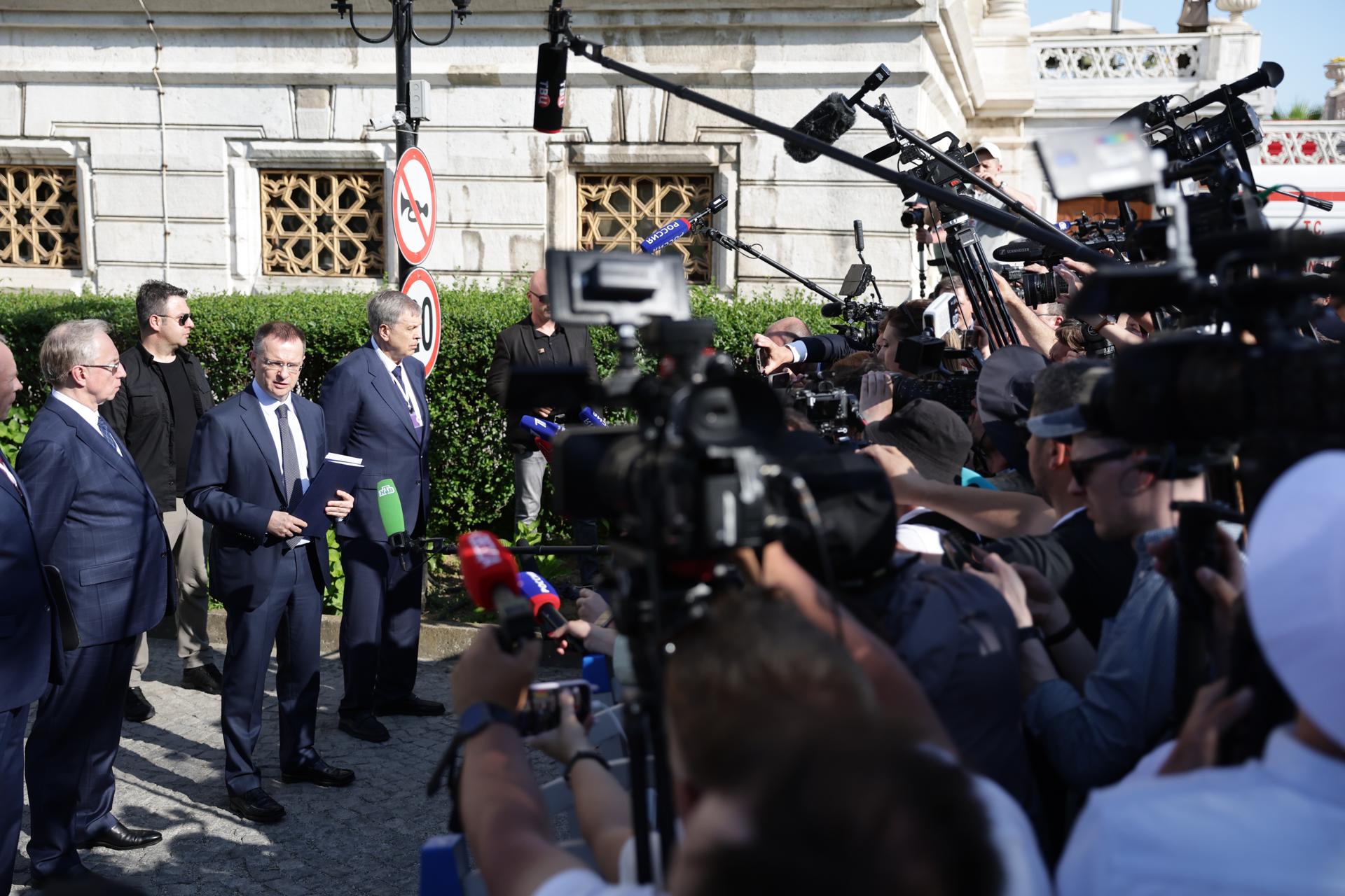 Rusia y Ucrania acuerdan intercambiar prisioneros menores de 25 años y heridos