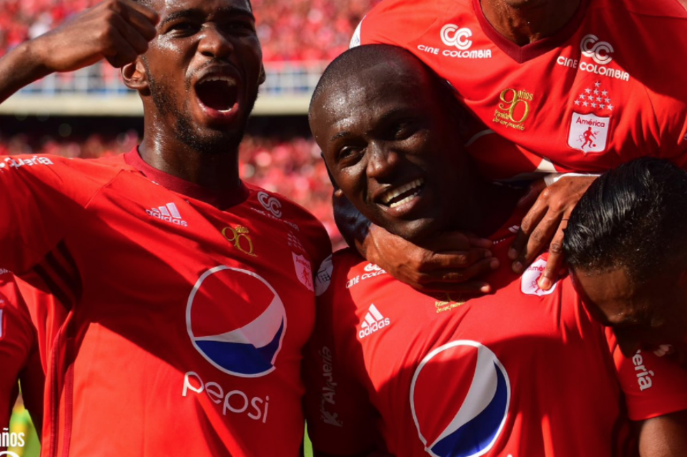 Con un gol al último minuto, América se aferra al milagro en la Liga Águila