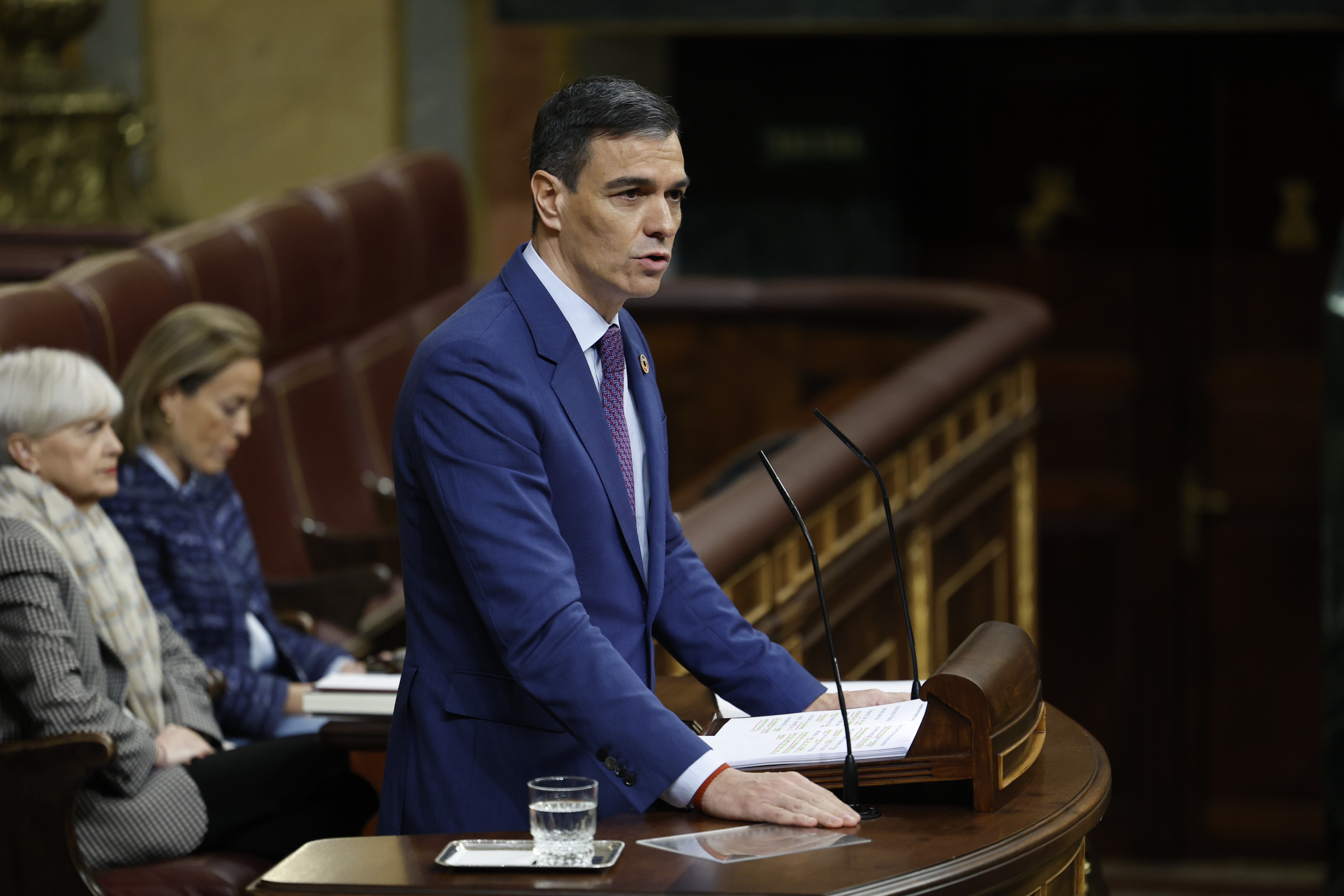 MADRID, 27/11/2024.- El presidente del Gobierno, Pedro Sánchez, durante su comparecencia este miércoles en el Congreso para informar de la gestión de la dana, en un pleno con el que se cierra la ronda de explicaciones que los miembros del Ejecutivo han ofrecido en la Cámara Baja sobre la catástrofe. EFE/ Chema Moya