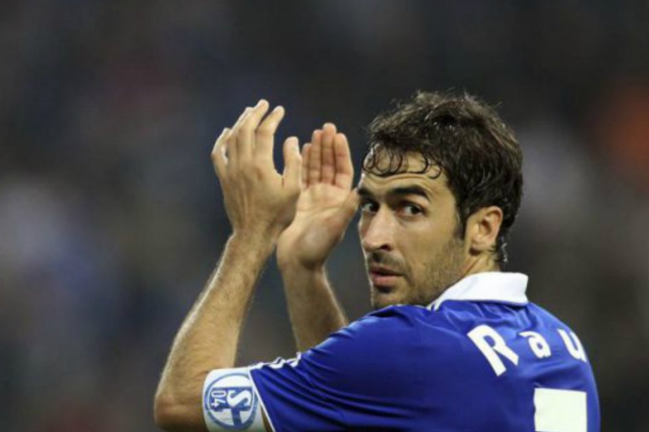 Raúl, un mito en la historia del fútbol español