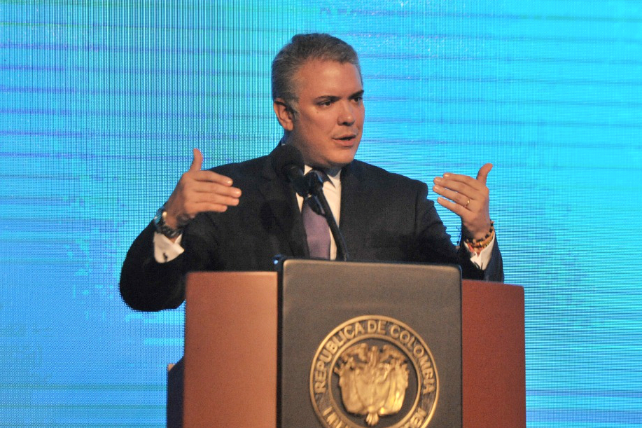 Gobierno anuncia paquete de decretos para fortalecer meritocracia institucional