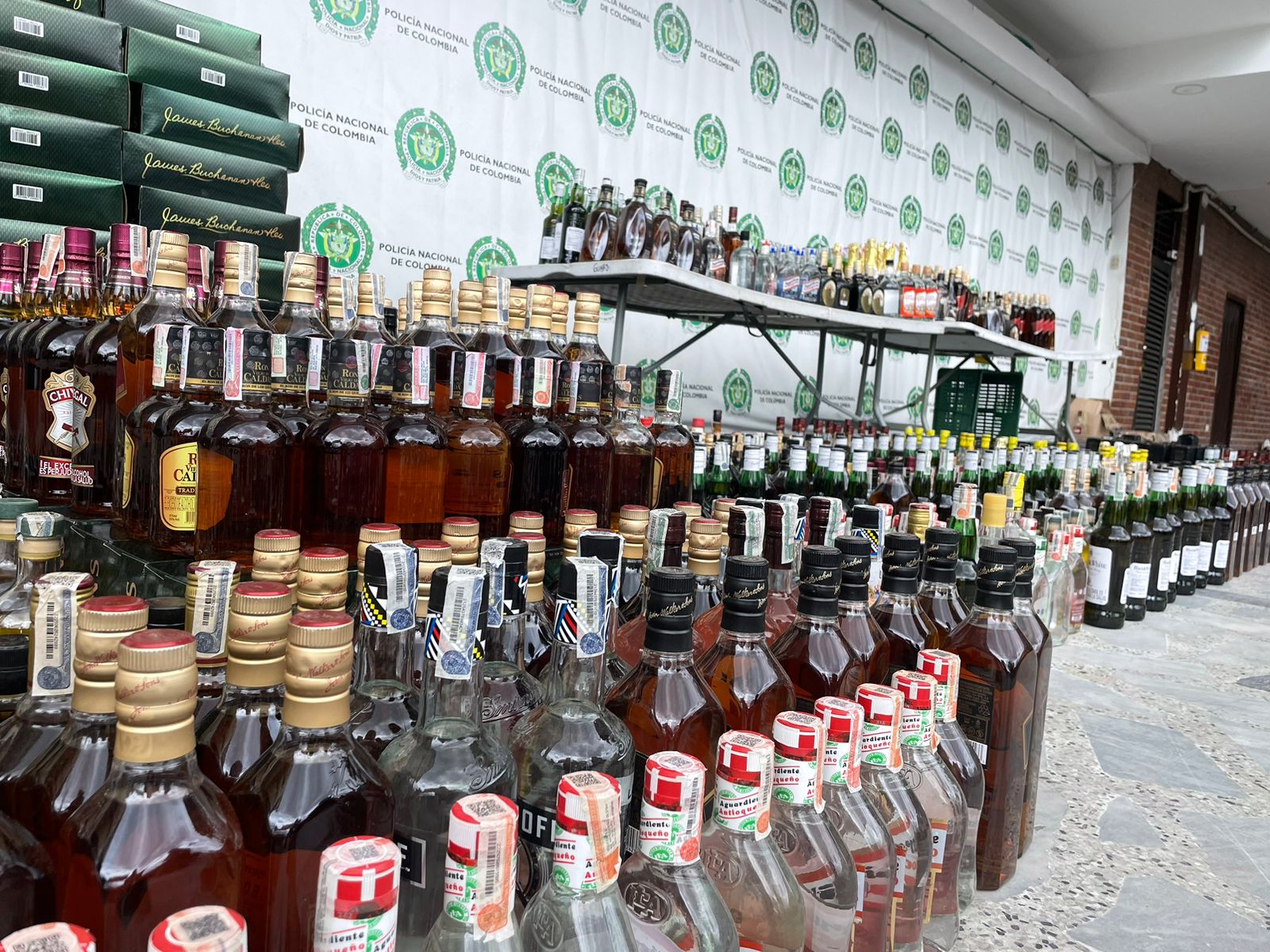 Ya son 49 muertos por consumir licor adulterado en Bogotá y Soacha