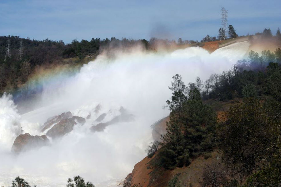 La represa por la que evacuaron a 200.000 personas en California