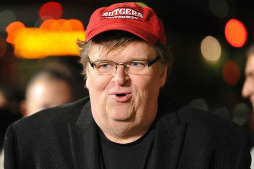 Michael Moore a Joe Biden: “lo logró. ¡Lo logramos! Usted detuvo la locura”.