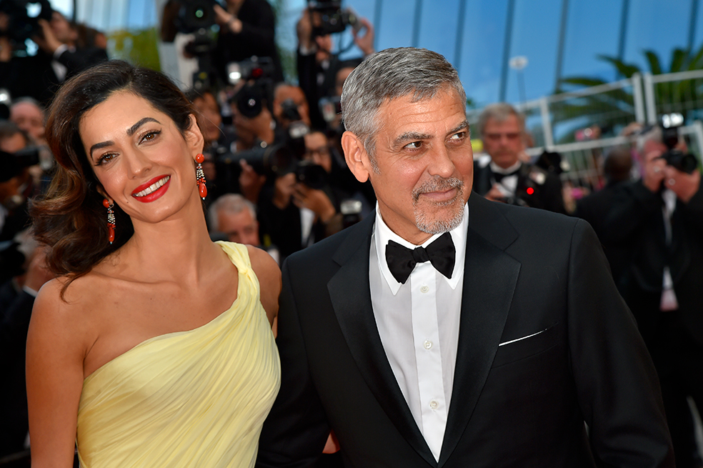 Amal y George Clooney donan un millón de dólares a organización antirracista