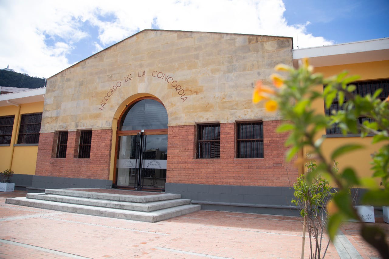 Lanzan guía turística gastronómica de las plazas La Concordia y La Perseverancia