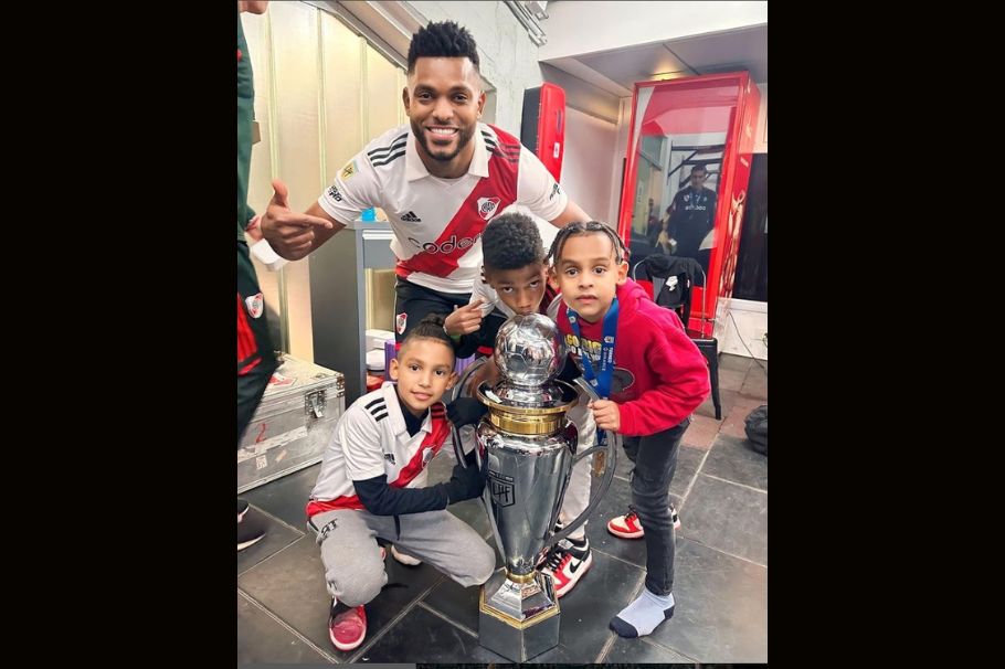 Miguel Ángel Borja fue campeón de la Super Copa con River Plate.