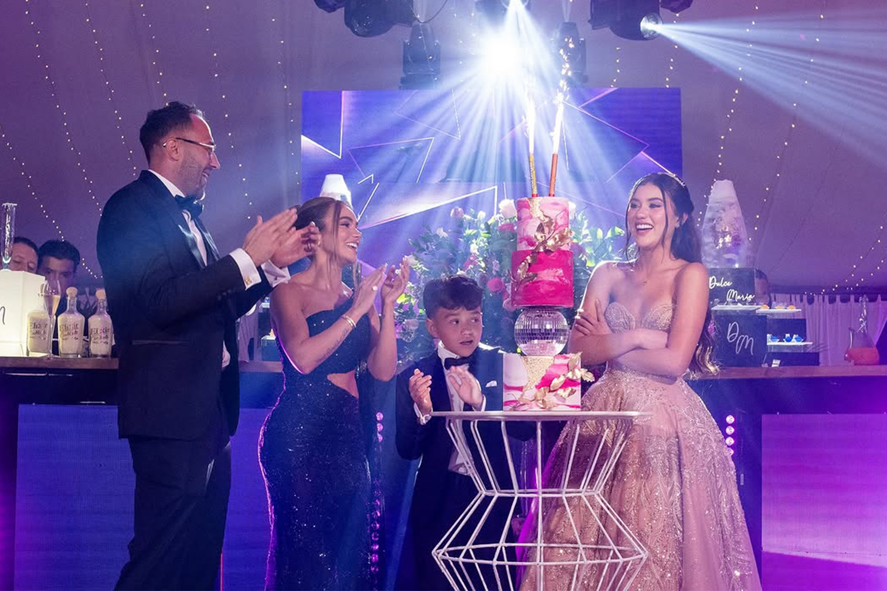 7 diseños de uñas para quinceañeras que elevarán su look a otro nivel