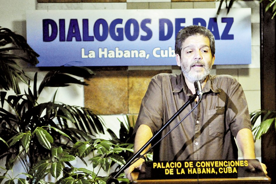 ‘Marco León Calarcá’, ayer, durante la entrega del informe por las Farc en La Habana.