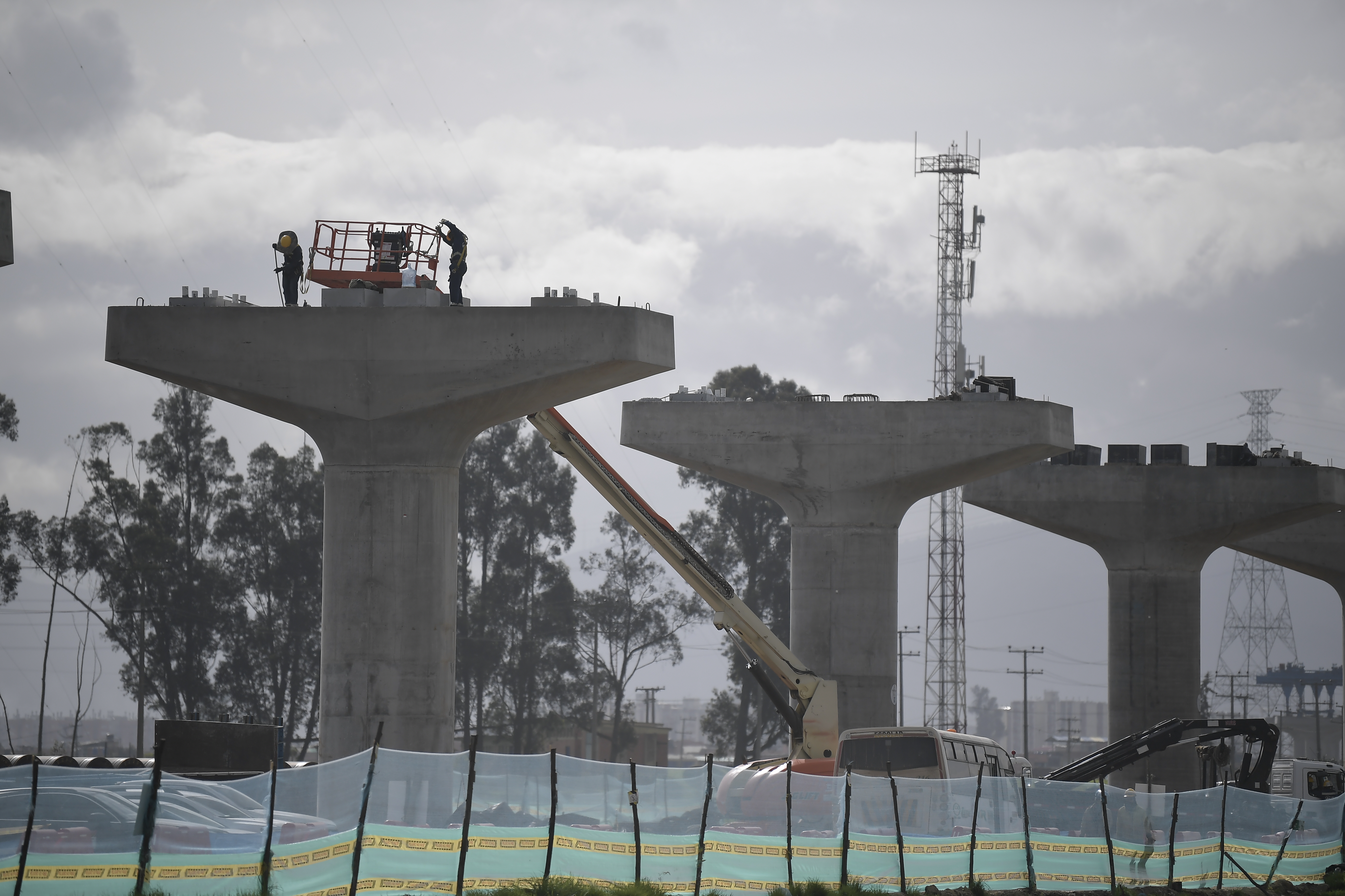 Metro de Bogotá: estructurarán jardines verticales en las columnas del viaducto