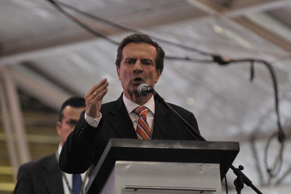 La inviable propuesta del uribismo de ceder su escolta a exministro Londoño