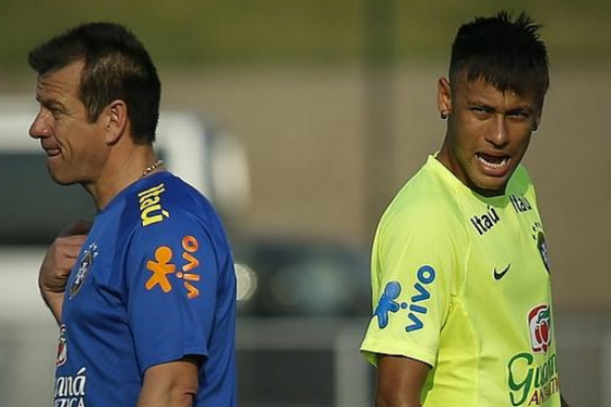 Dunga prefiere que Neymar juegue los Olímpicos