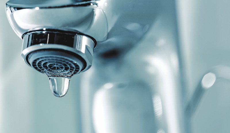 Exploran cambios profundos en el sector del agua potable para extender el servicio a más población.  /iStock 