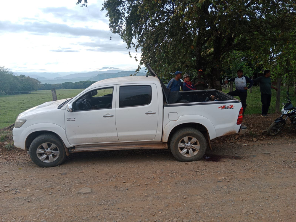 Masacre en Cauca: tres hombres aparecieron muertos en una camioneta en Balboa