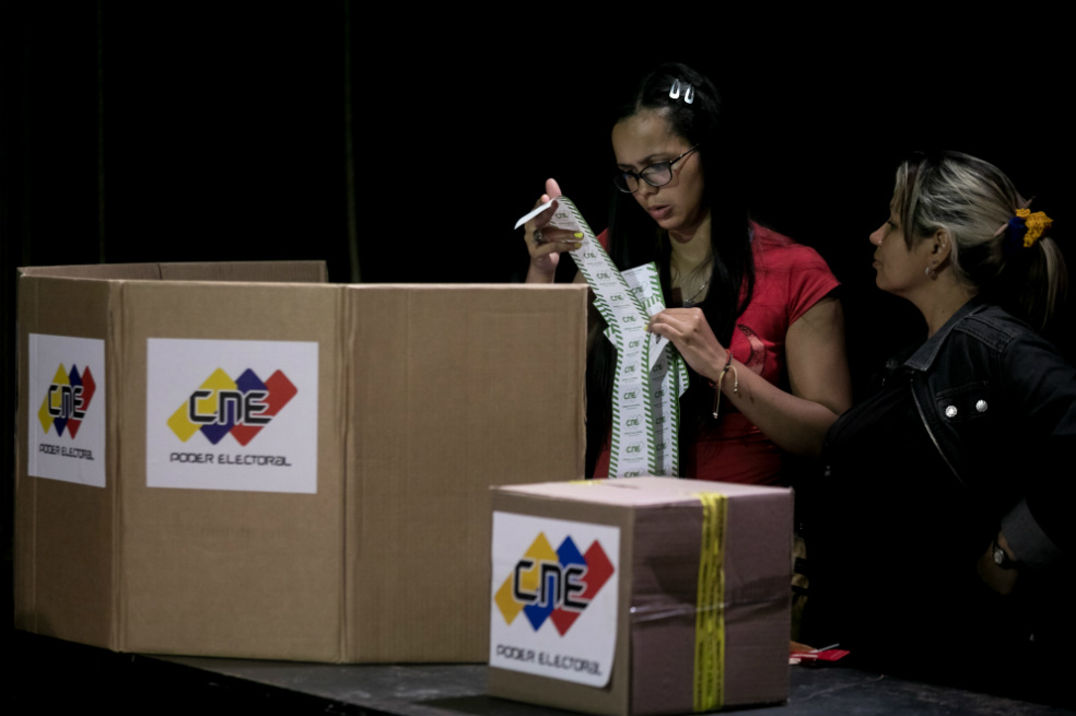 Chavismo gana alcaldías más importantes con participación total de 47,32%