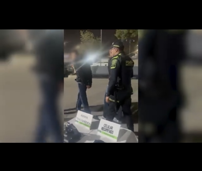 Policía recupera 2 vehículos robados y captura a los tres implicados