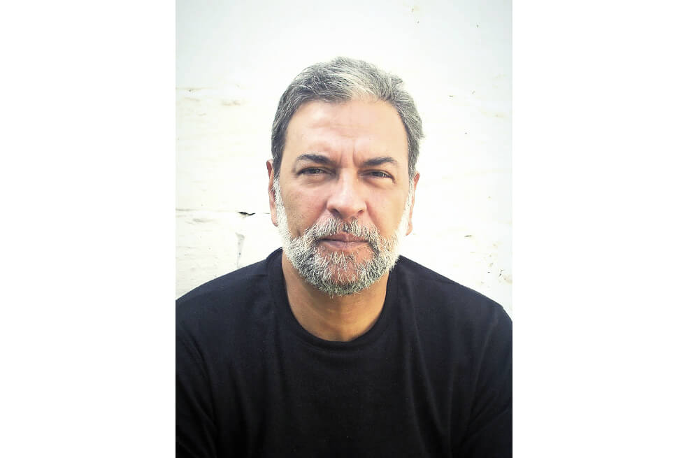 Julio César Londoño: «no hay que quejarnos por ser víctimas de la fascinación»
