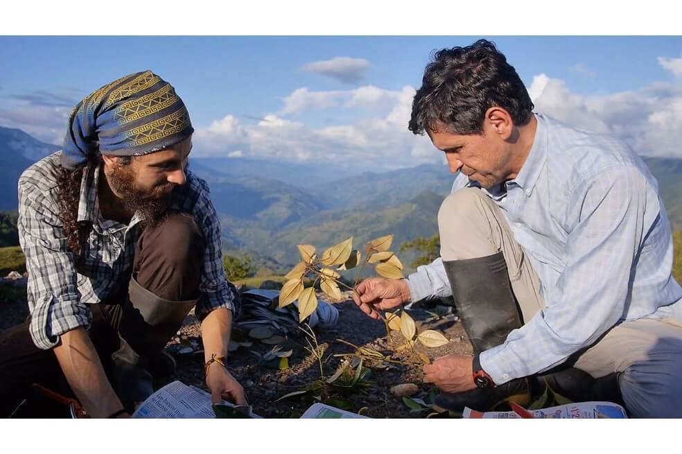 Un documental sobre el colombiano que cuida el «museo de plantas» más grande de Latinoamérica
