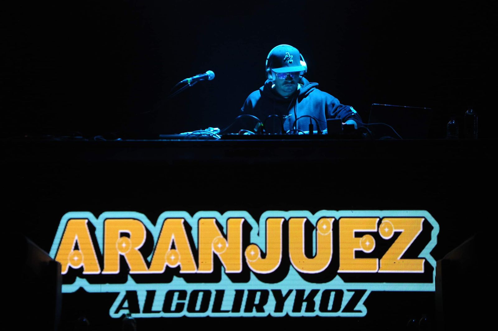 Fue una victoria más para los raperos de alto rendimiento de Aranjuez, pero también para aquellas personas que han trabajado durante años por el hip hop y para los que están llegando al movimiento. Los Alcolirykoz son claros en no cerrarle las puertas a nadie, pues saben que este movimiento es universal, honesto e imparable.