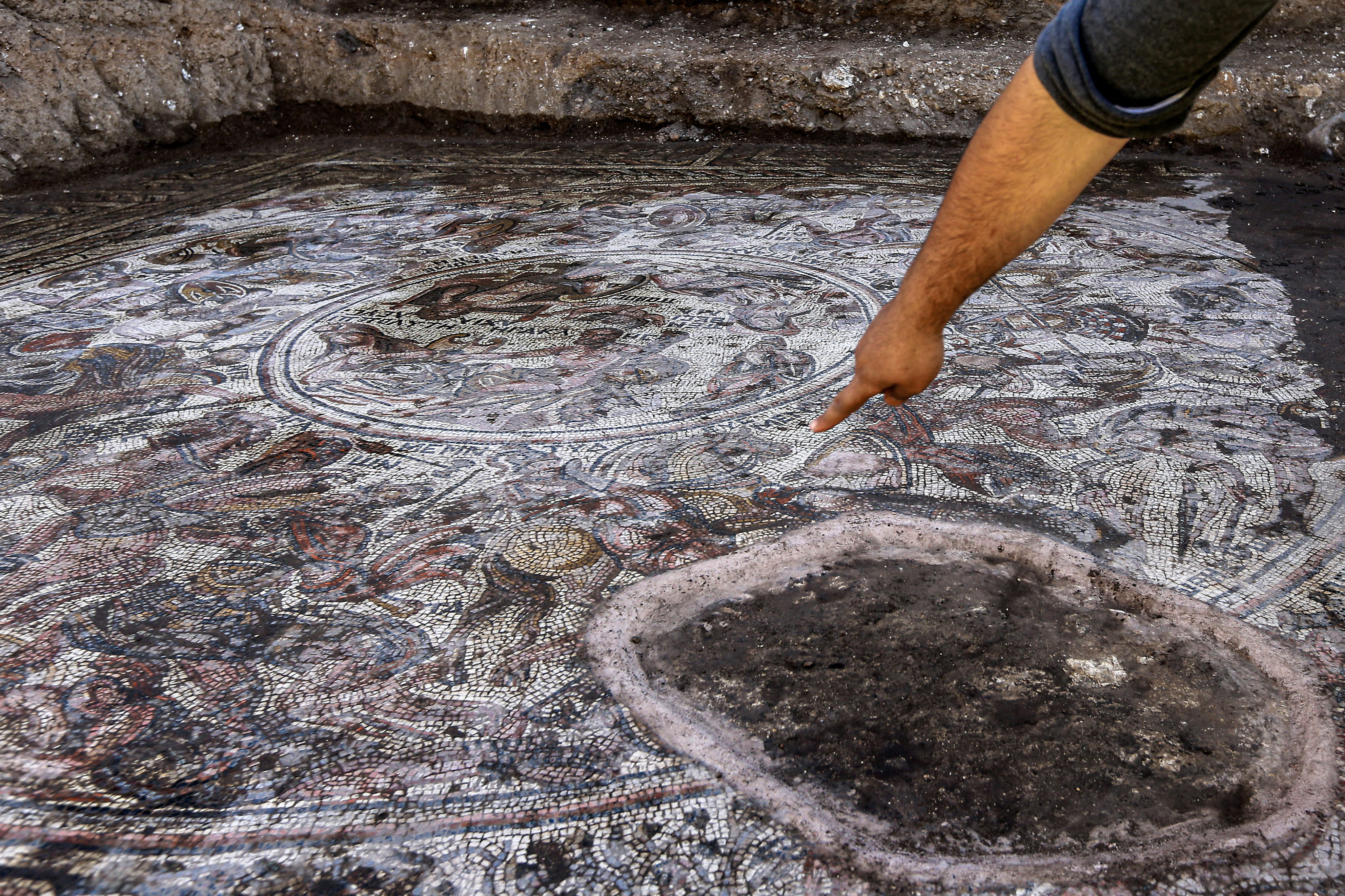 Descubren en Siria un excepcional mosaico romano del siglo IV
