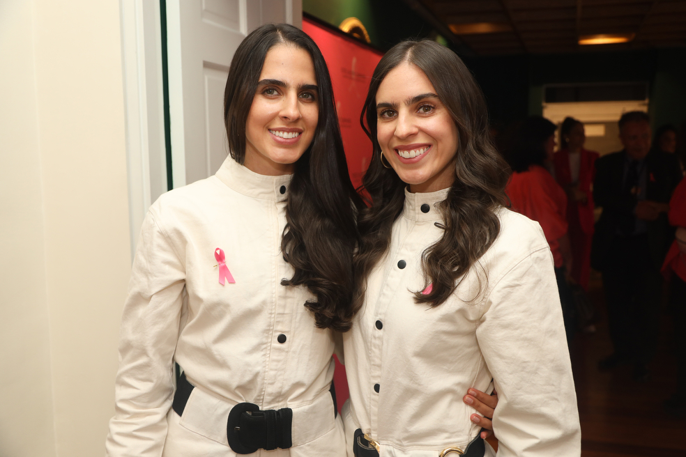 Conscientes de este panorama, Estée Lauder Companies una de las compañías líder en belleza de prestigio a nivel mundial continúa con su compromiso en la lucha contra el cáncer de mama y este año cumple 30 años apoyando la investigación y educación para ayudar a crear un mundo libre de cáncer de mama.