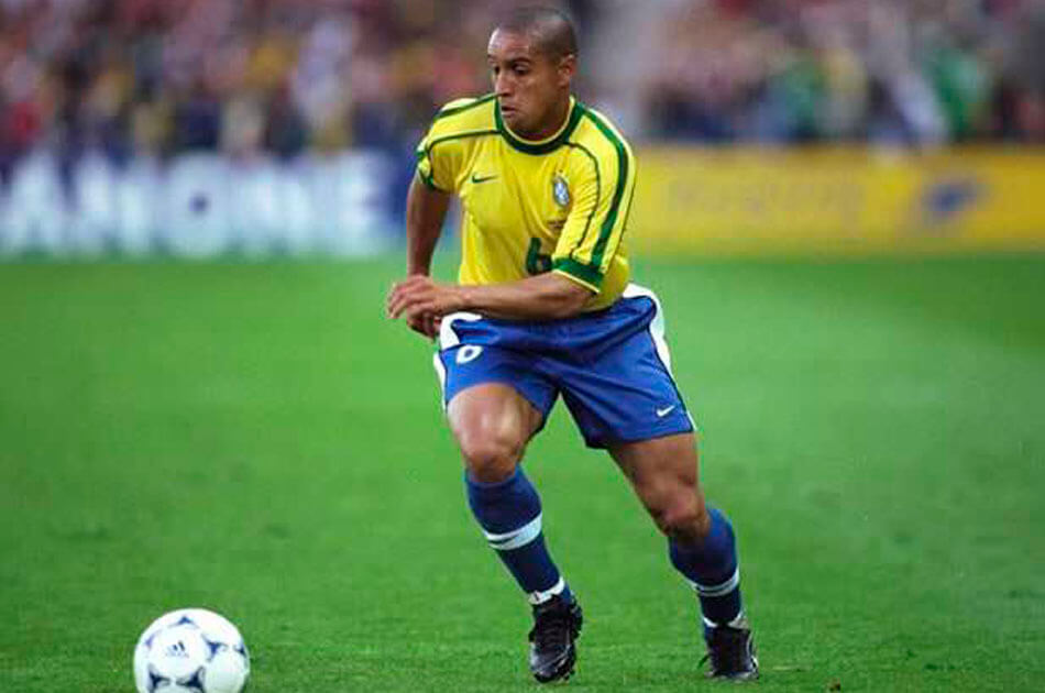 «No quería ser el mejor del partido sino divertirme» Roberto Carlos