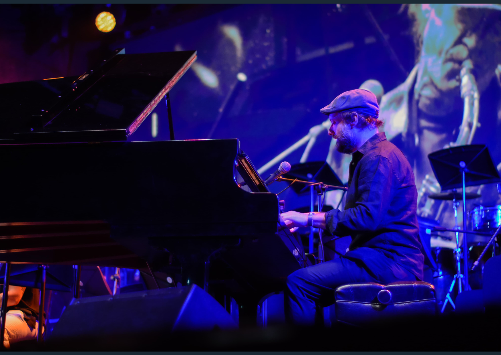 La banda, liderada por Joe Braun, se destaca en el jazz tradicional de Nueva Orleans.
