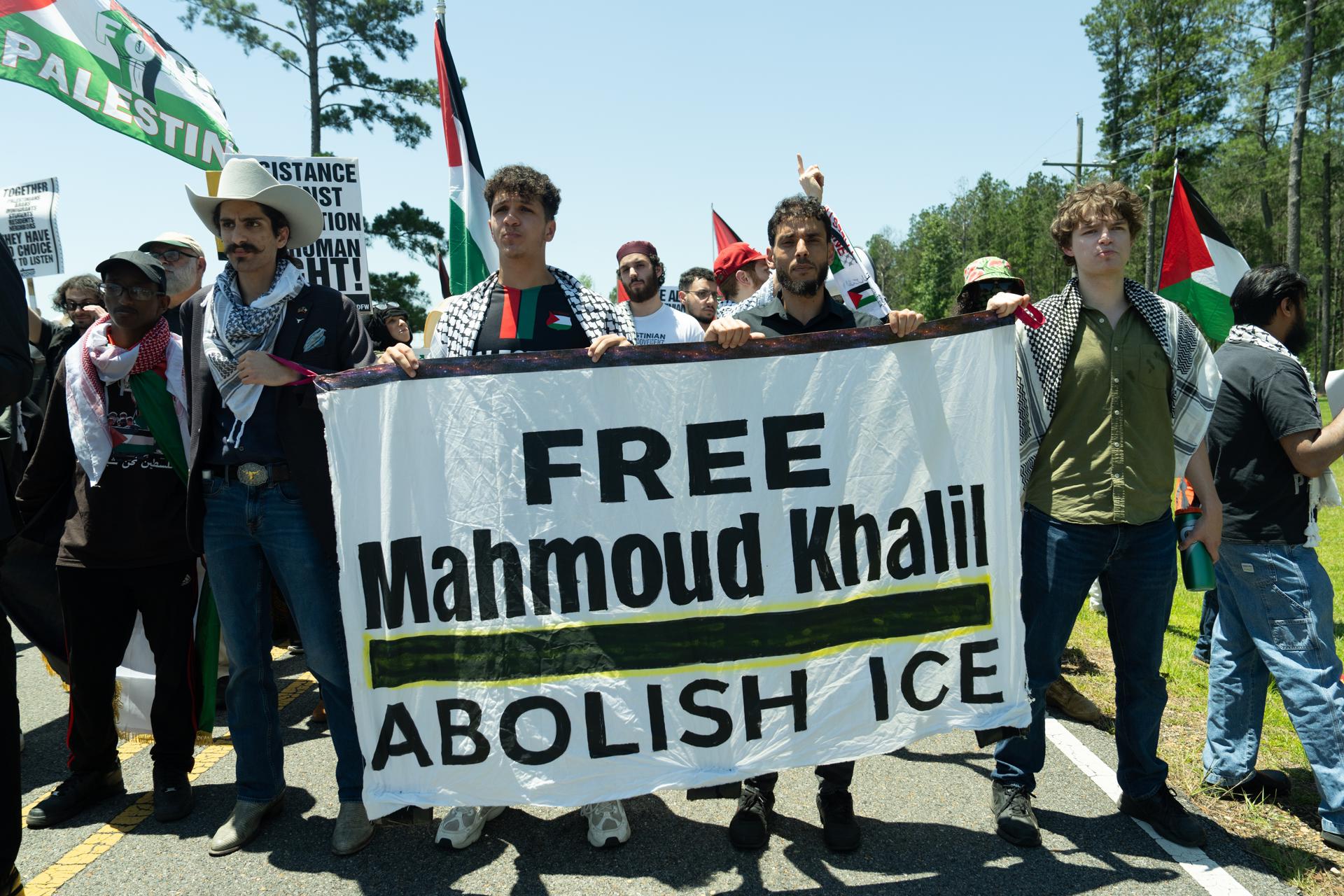 Juez ordena liberar a Mahmoud Khalil, líder estudiantil propalestino en EE. UU.