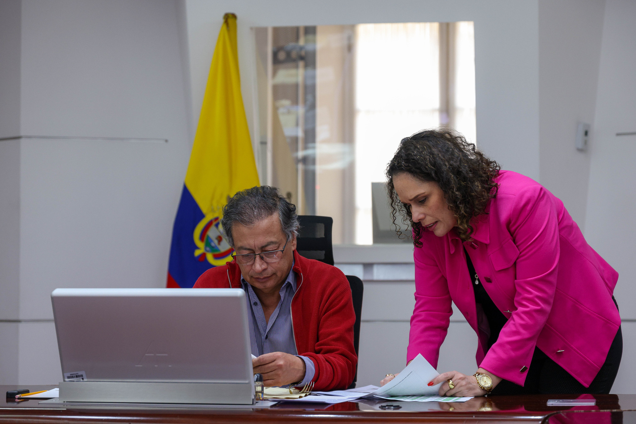 Gobierno habilitará corredores para garantizar el abastecimiento durante el paro