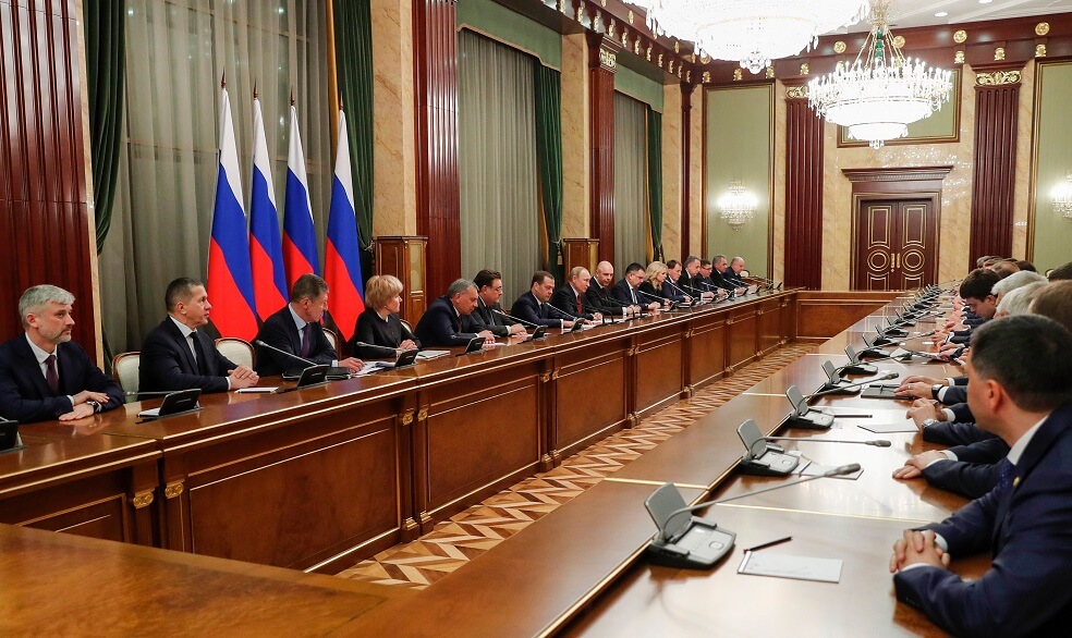 Revolcón en el gobierno ruso: renuncian todos los ministros