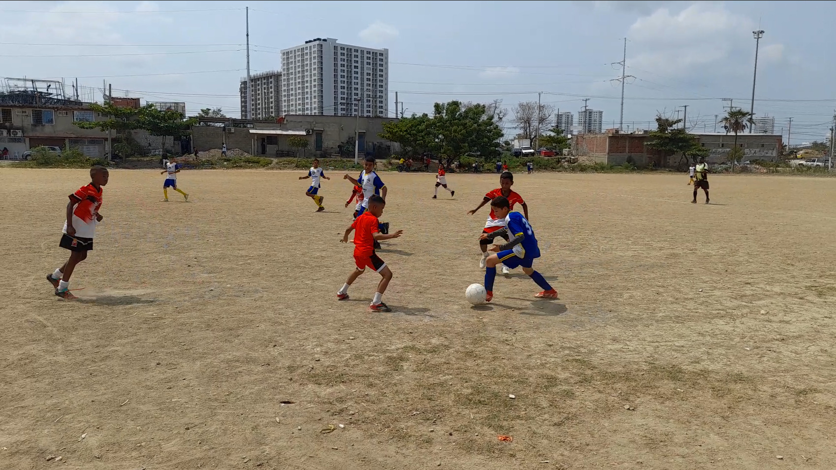 Fotografía de Andrés Martínez en un partido amistoso realizado en el barrio Las Palmeras de Cartagena.