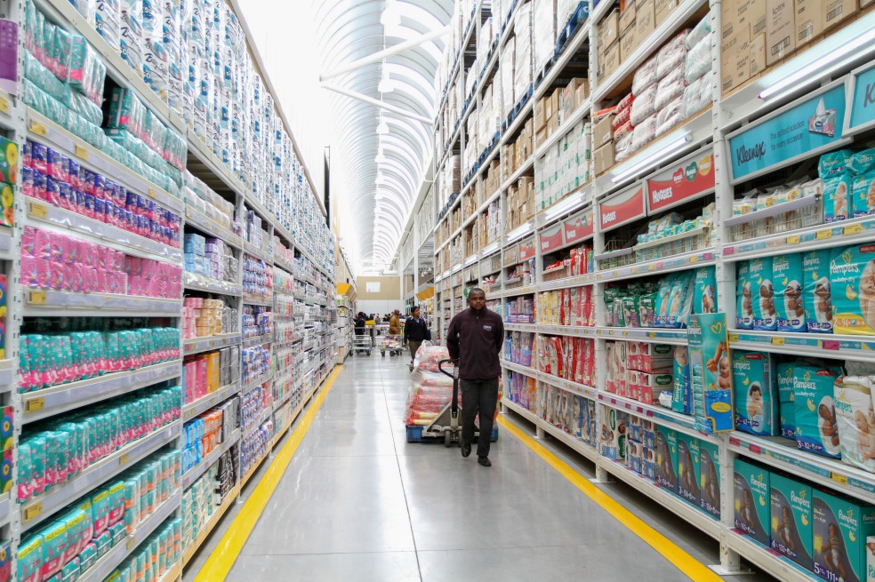 Gobierno venezolano interviene cadena mayorista Makro por «condicionar ventas»