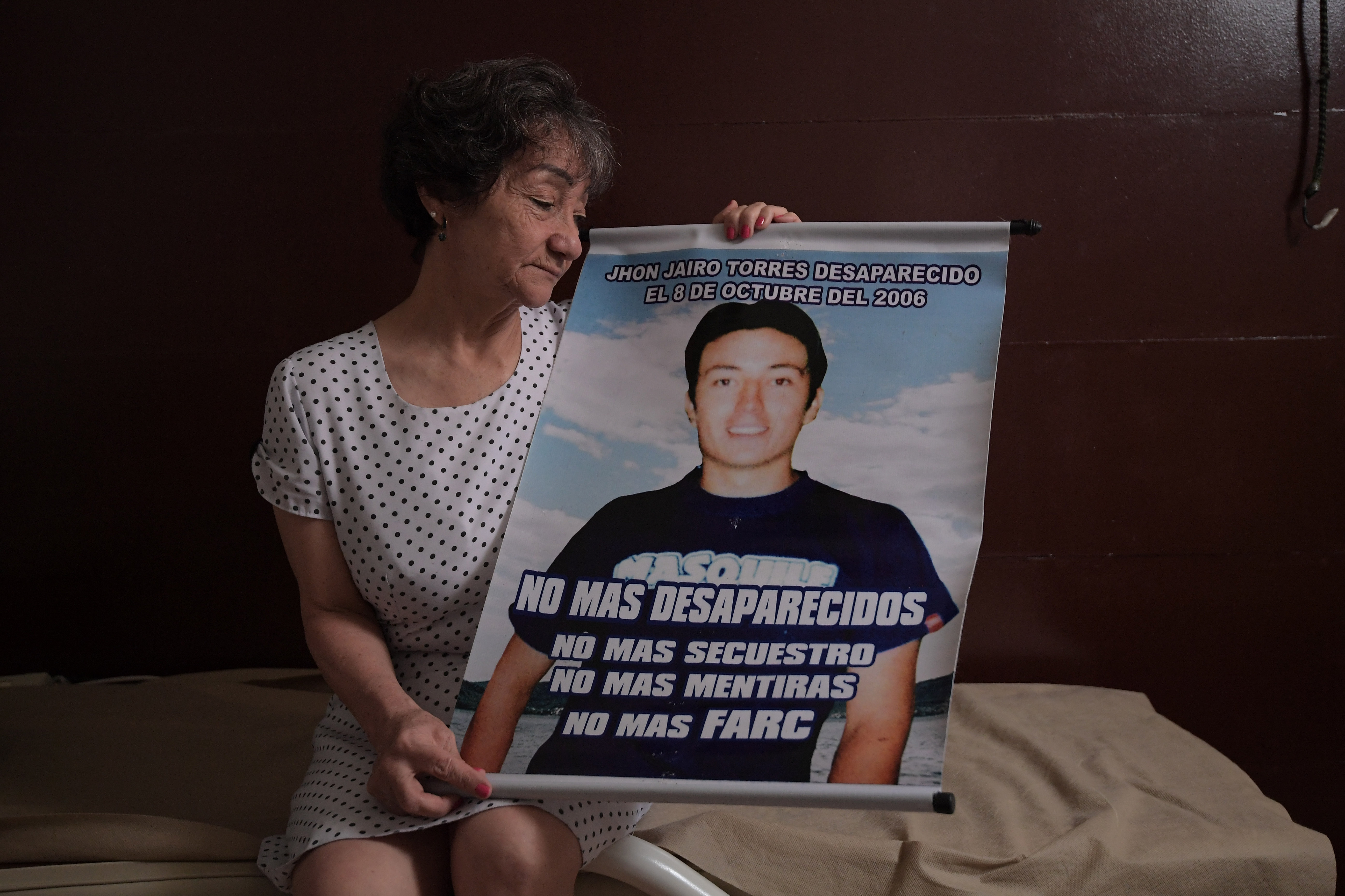 Gloria Salamanca fue a un campamento guerrillero en busca de su hijo desaparecido